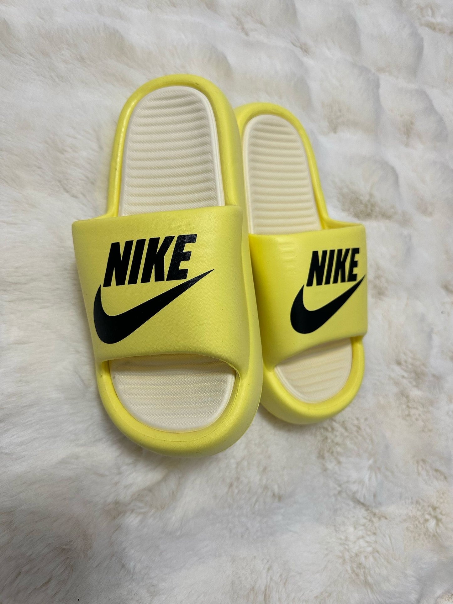 Papuci Dama Nk Galben